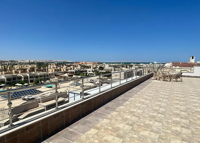 Marvel White Apartment Hurghada